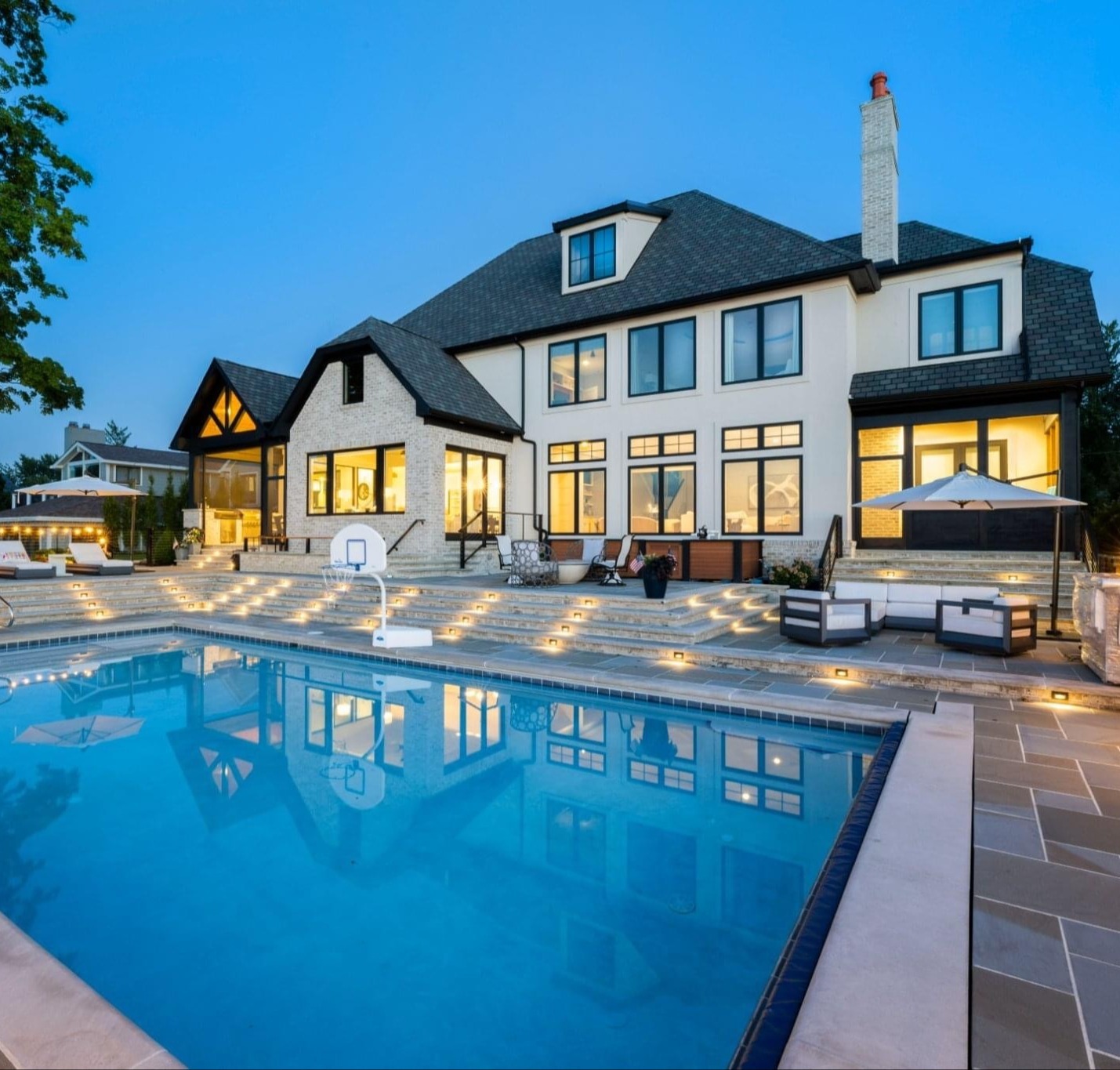 How Outdoor Lighting Gives You Back the Hours You Have Been Losing to the Dark in Sheffield, OH How Outdoor Lighting Gives You Back the Hours You Have Been Losing to the Dark in Sheffield, OH