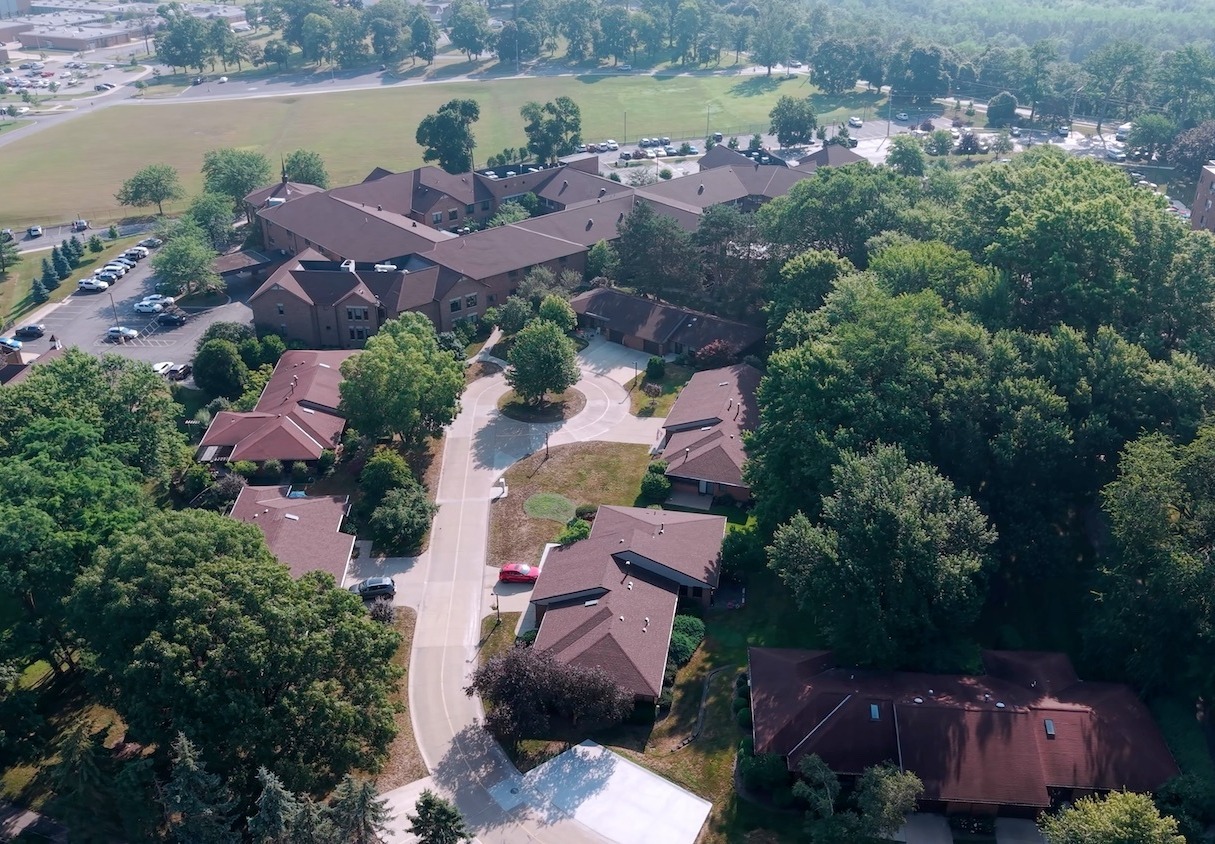 Reliable commercial landscape maintenance for large Ohio properties