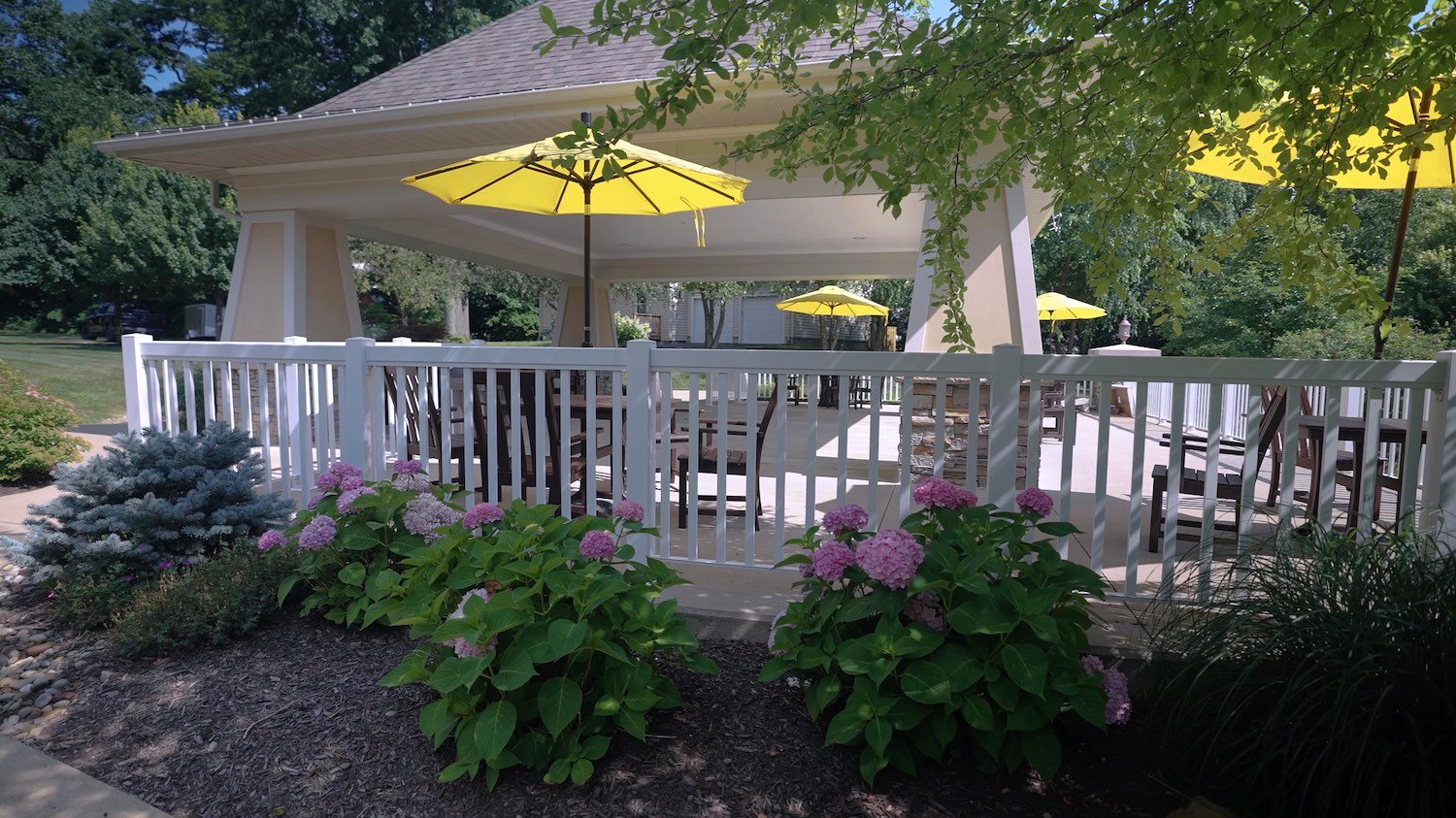 Commercial landscaping in New Albany, OH