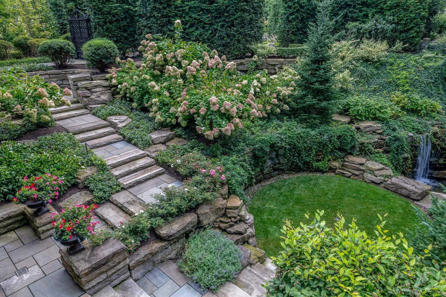 Professional plantings and landscape design in Hudson, OH